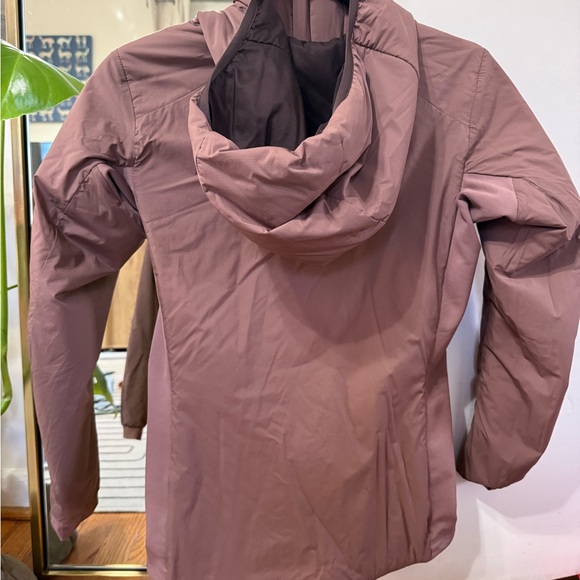 Arc'teryx Dusty Rose Jacket - Picture 3 of 4